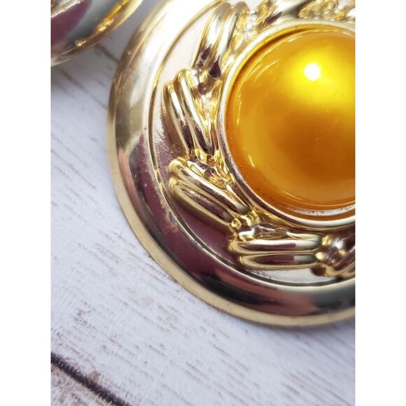 Vintage Clip On Earrings - Large Statement Golden Yellow & Gold Tone 3D - Picture 4 of 7